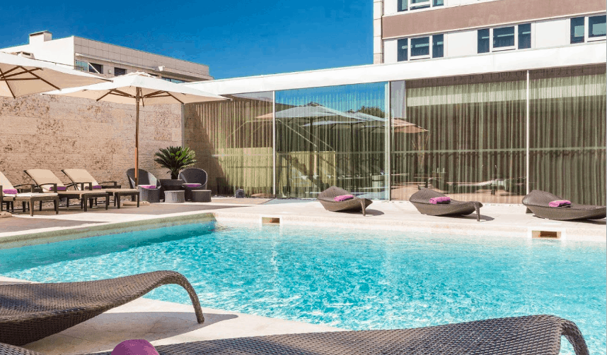 Pool at Sheraton Lisboa Hotel in Lisbon